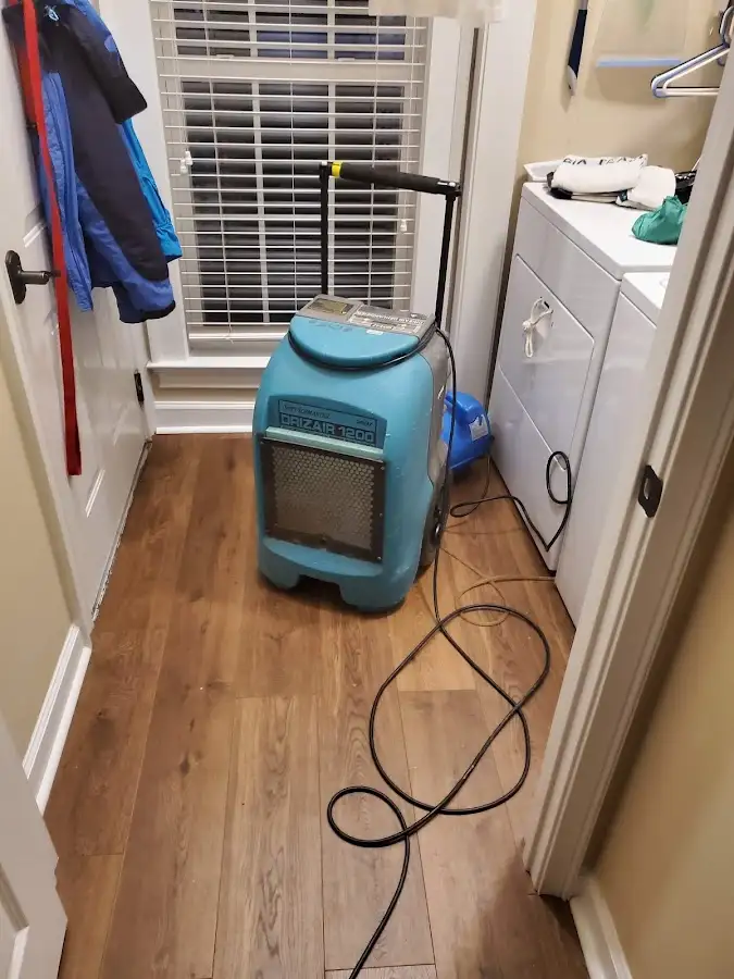 Commercial dehumidifier deployed for Flood Damage Cleanup in Whitemarsh Island